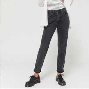 BDG Urban Outfitters High Rise Mom Jean Grey Sz 24